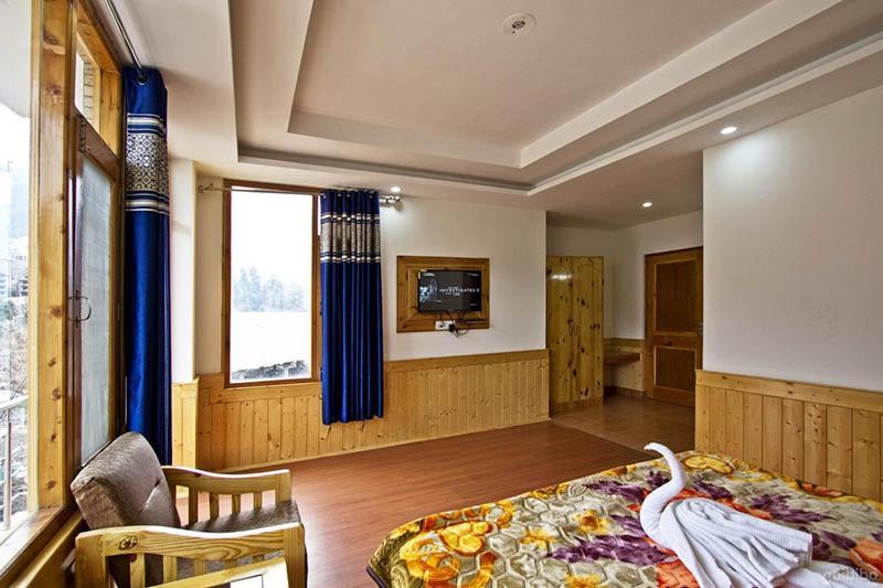 Hotel Uday Himalaya Manāli Exterior foto