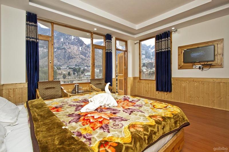 Hotel Uday Himalaya Manāli Exterior foto